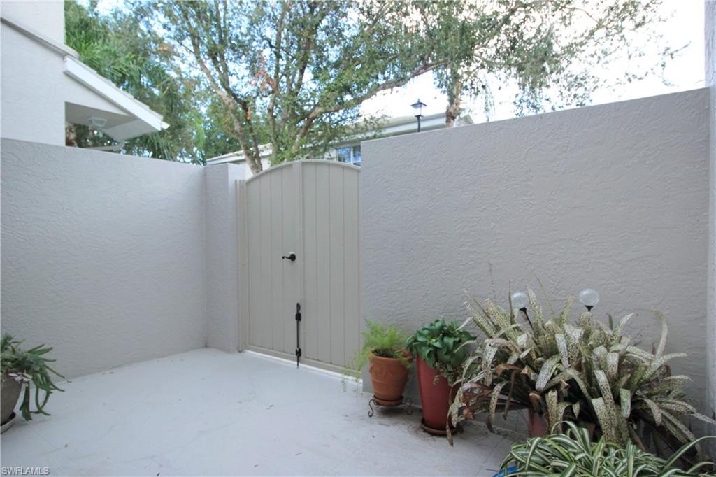 FIELDSTONE VILLAGE - Residential