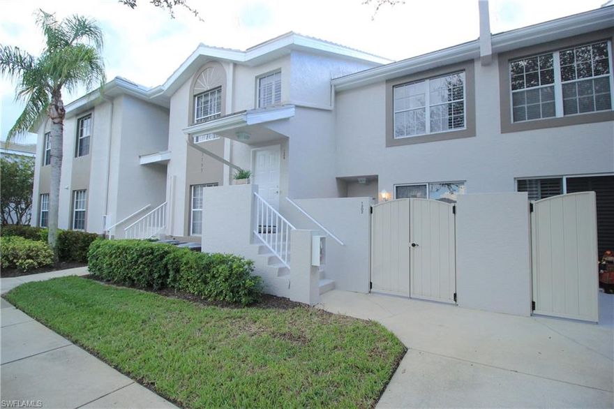 Great opportunity to live in Wilshire Lakes for less then $200,000! Wilshire Lakes is a top rated gated community that is centrally located within Naples and is just minutes to Naples' award winning white sand beaches, Mercato, shopping, restaurants and I75. This community offers 2 pools, tennis courts, clubhouse and more! This condo  offers spacious rooms, an open floor plan, split bedrooms and a large screened lanai overlooking a peaceful landscaped area. Located just steps to the pool, clubhouse and tennis courts! wonderfully maintained first floor, two bedroom, plus den, two bath, in the popular Fieldstone village subdivision of Wilshire Lakes. The Home is now vacant, unfurnished and waiting for your personal touches. See this community by visiting: 
http://www.wilshirelakes.org/wilshirelakes/home.asp