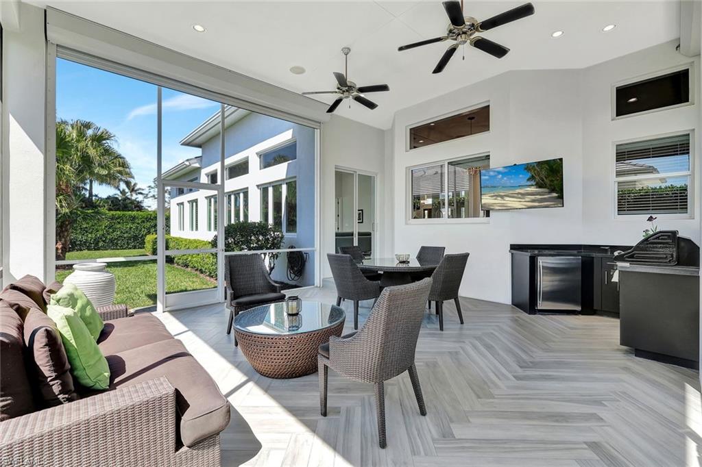 PARK SHORE - Residential