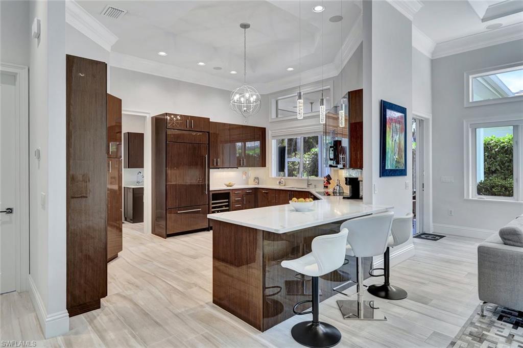 PARK SHORE - Residential