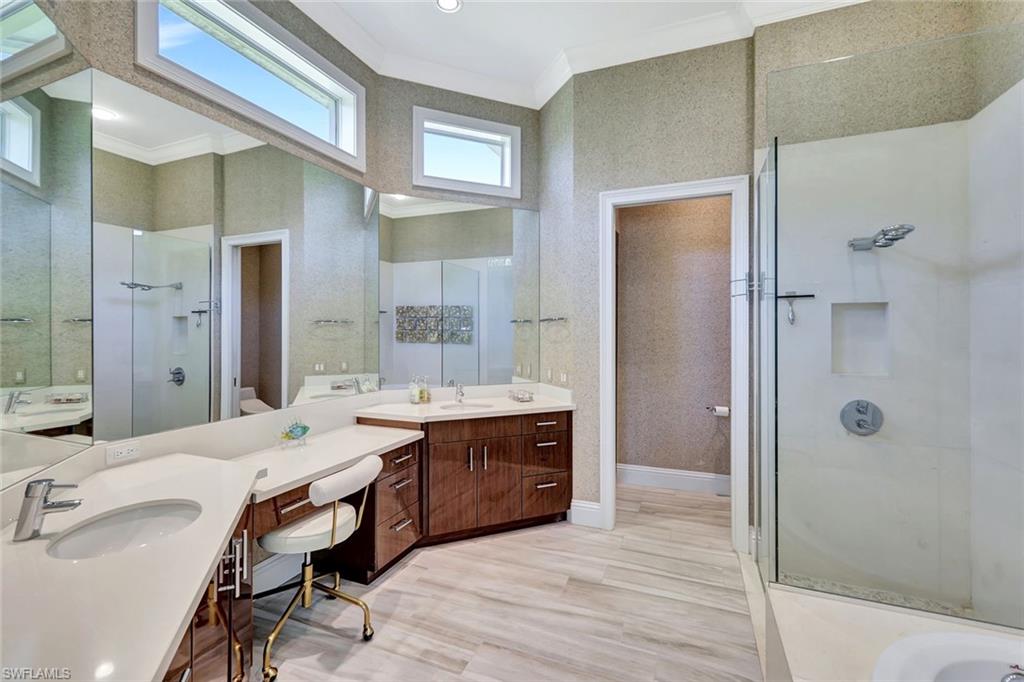 PARK SHORE - Residential