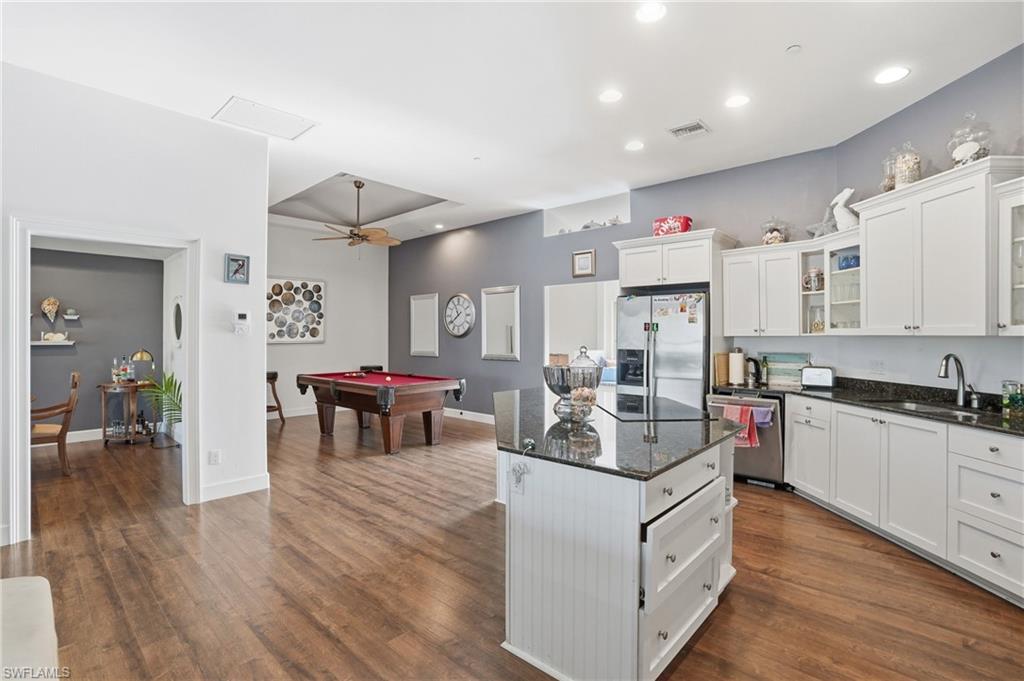 CHARLOTTE SHORES - Residential