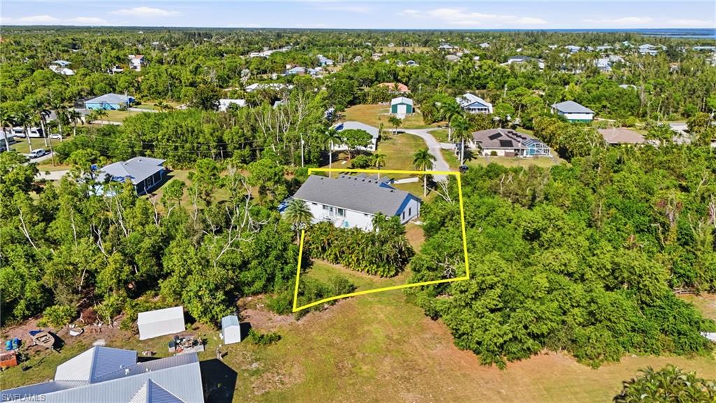 CHARLOTTE SHORES - Residential