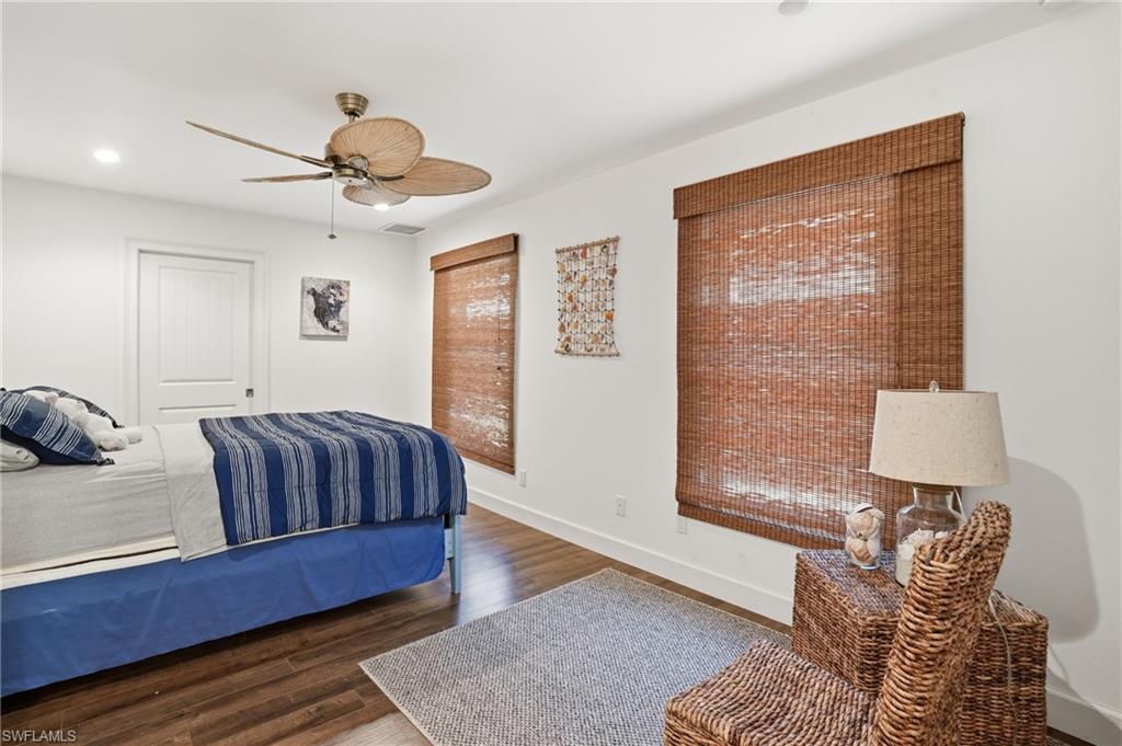 CHARLOTTE SHORES - Residential