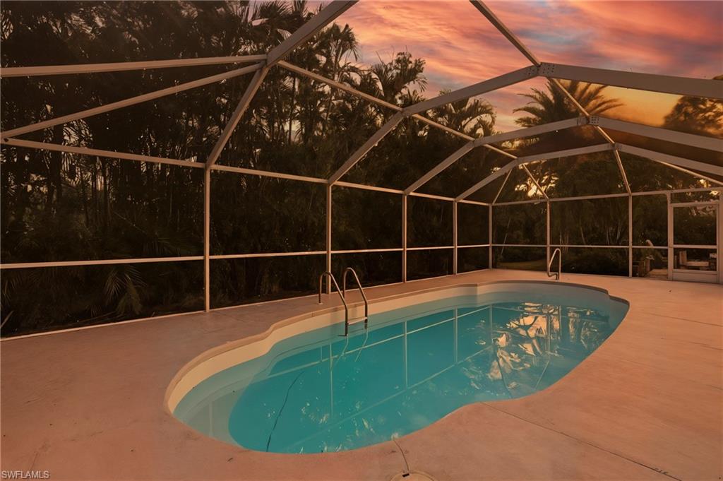 CHARLOTTE SHORES - Residential