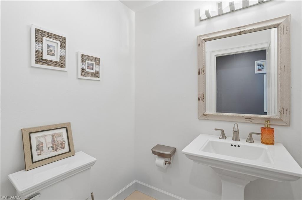 CHARLOTTE SHORES - Residential