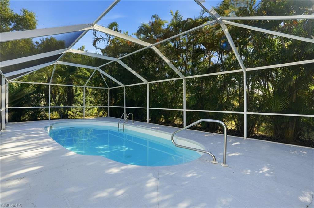 CHARLOTTE SHORES - Residential