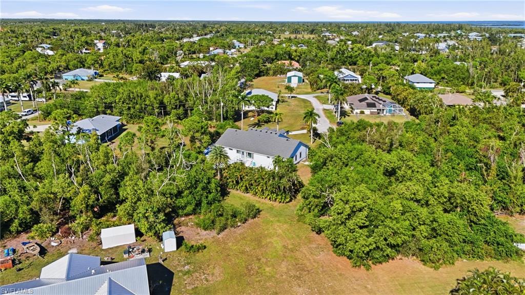 CHARLOTTE SHORES - Residential