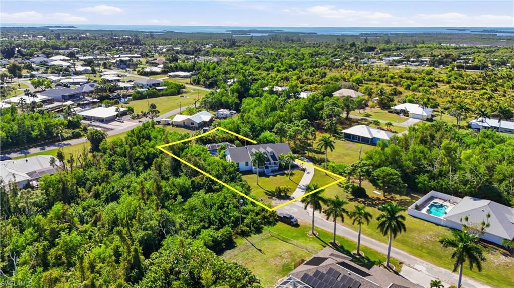 CHARLOTTE SHORES - Residential