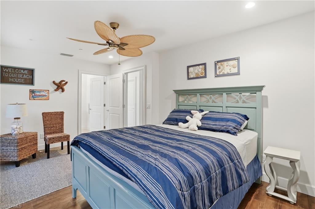 CHARLOTTE SHORES - Residential