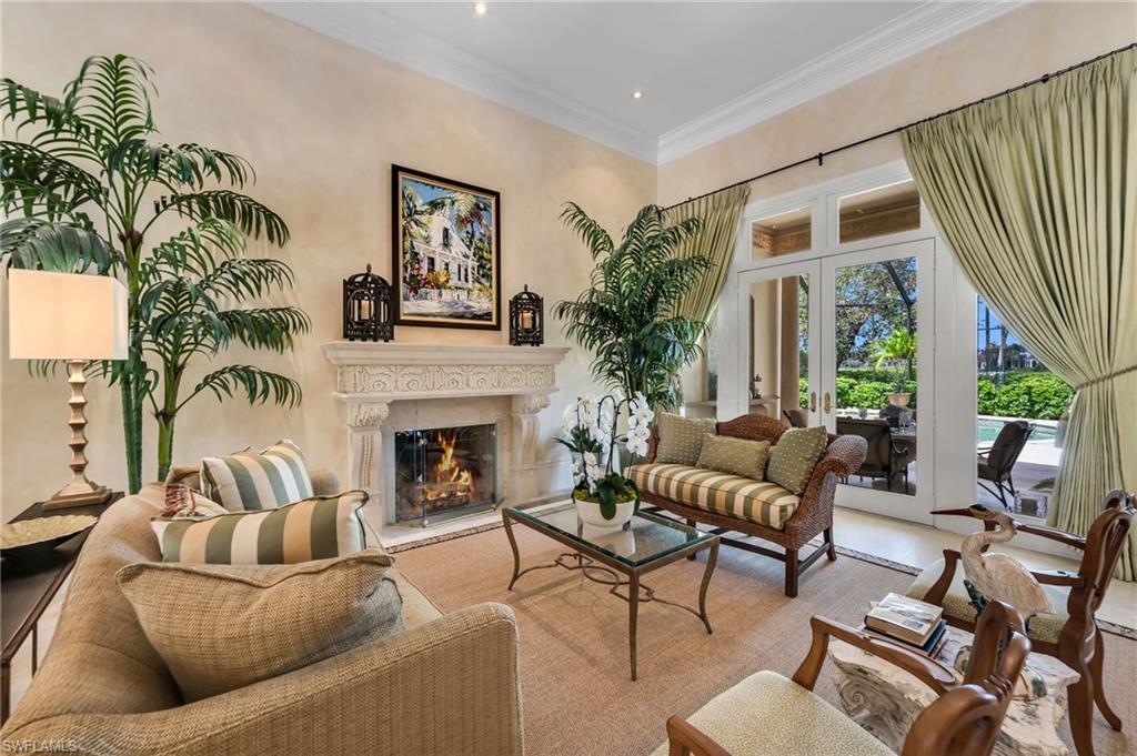 ISLA VISTA - Residential