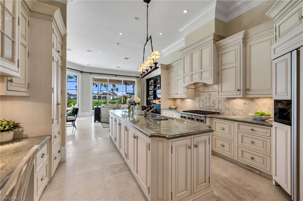 ISLA VISTA - Residential