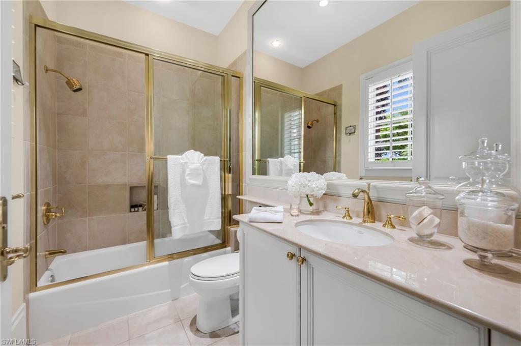 ISLA VISTA - Residential