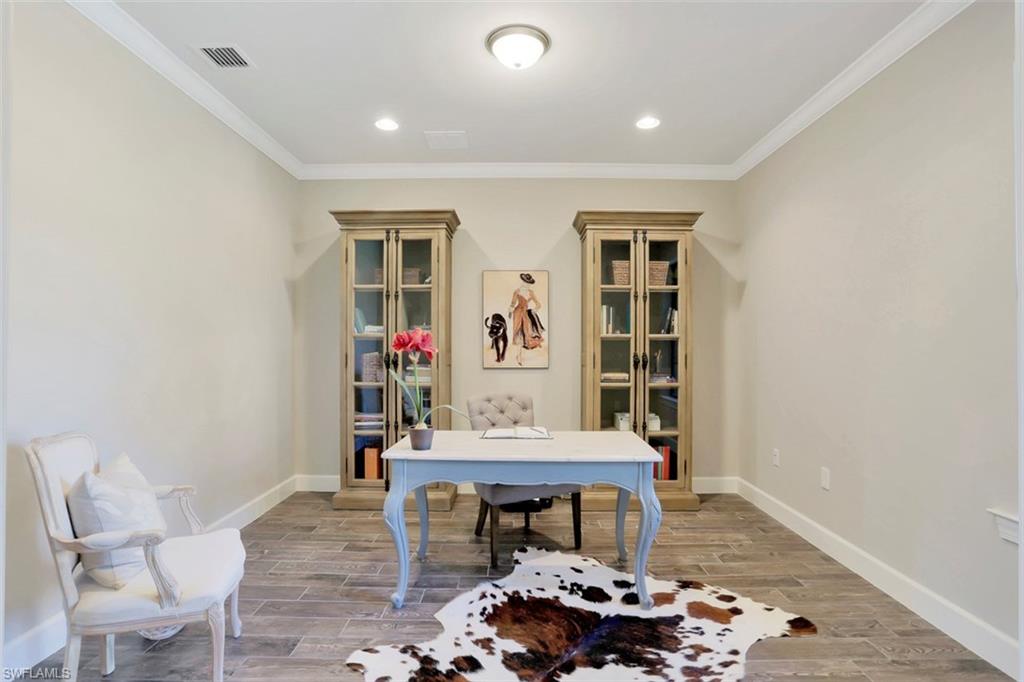 WINDING CYPRESS - Residential