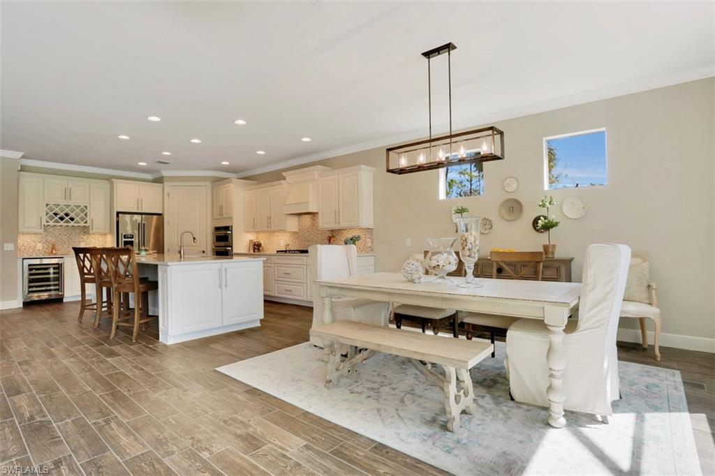 WINDING CYPRESS - Residential