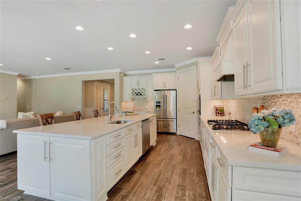 WINDING CYPRESS - Residential