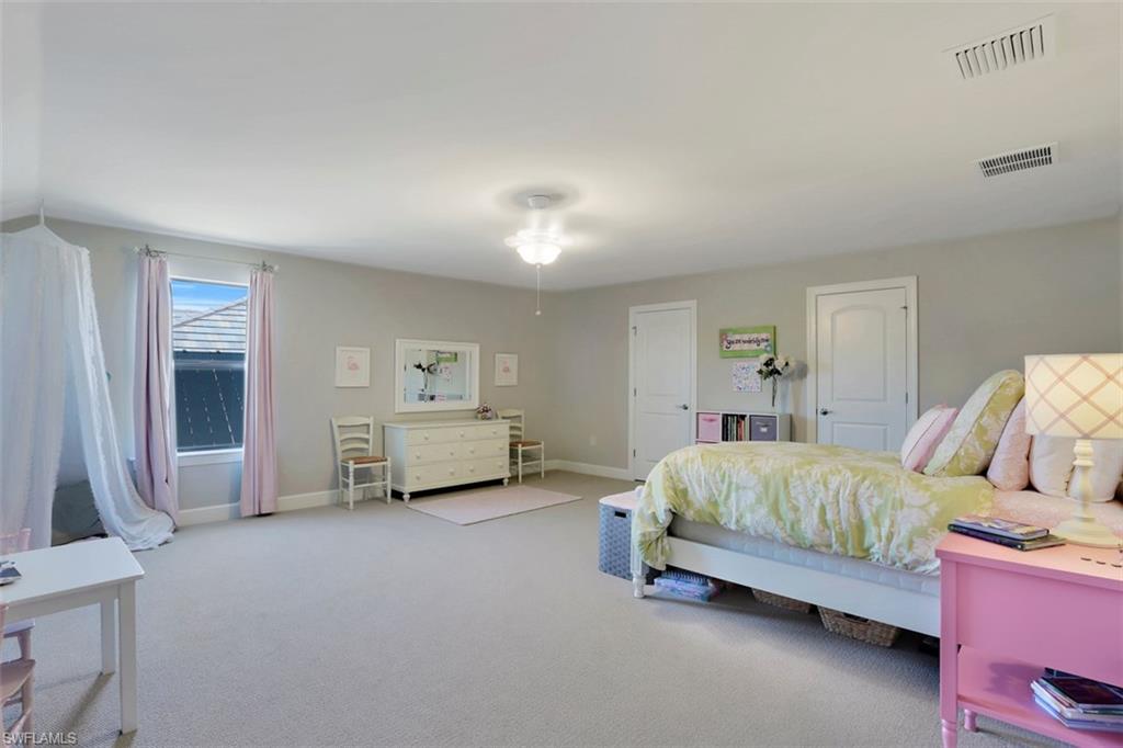 WINDING CYPRESS - Residential