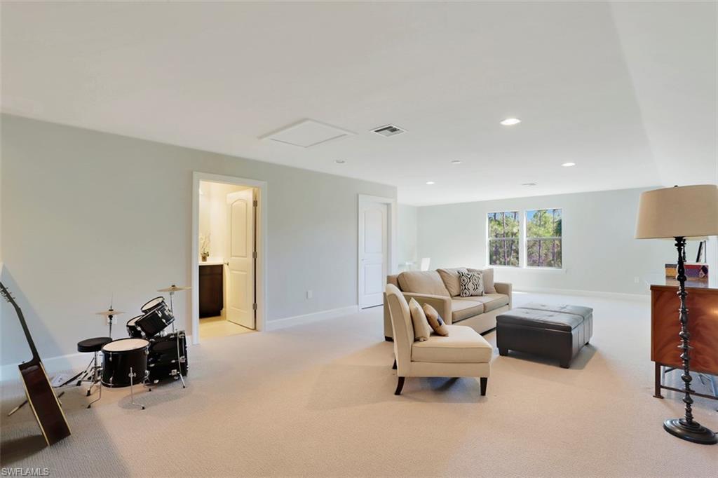 WINDING CYPRESS - Residential