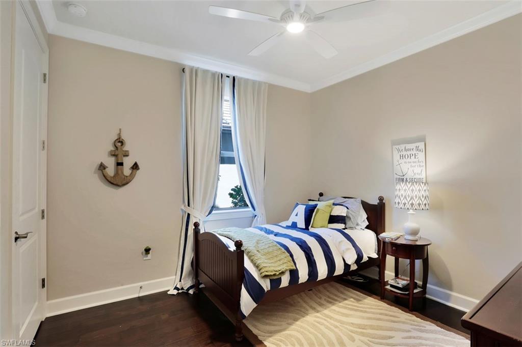 WINDING CYPRESS - Residential