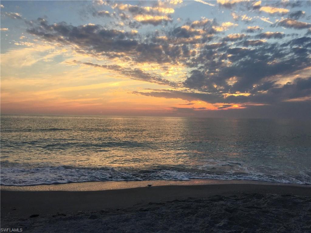 BAYSIDE VILLAS - Residential