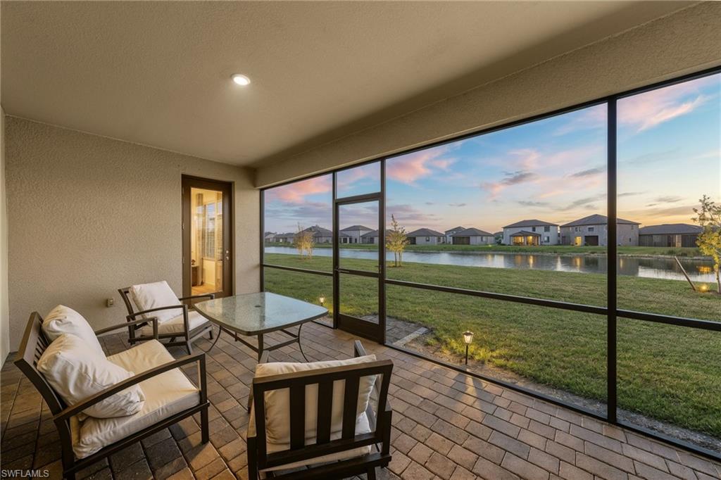 PORTICO - Residential