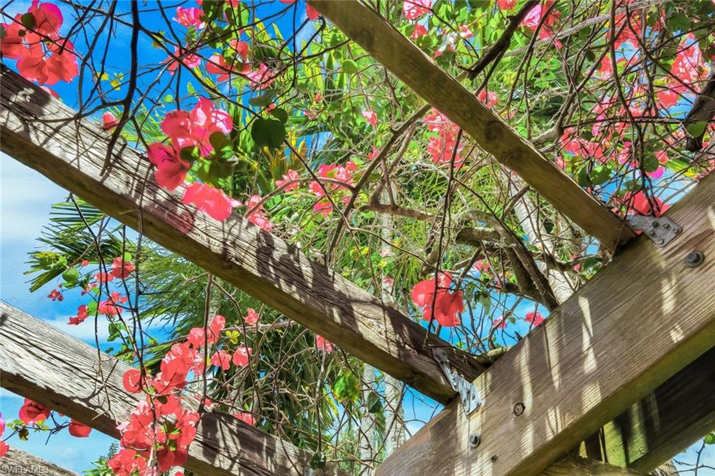 NAPLES BATH AND TENNIS CLUB - Residential