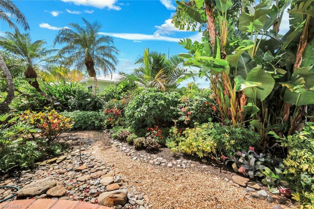 NAPLES BATH AND TENNIS CLUB - Residential