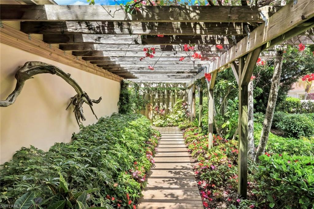 NAPLES BATH AND TENNIS CLUB - Residential