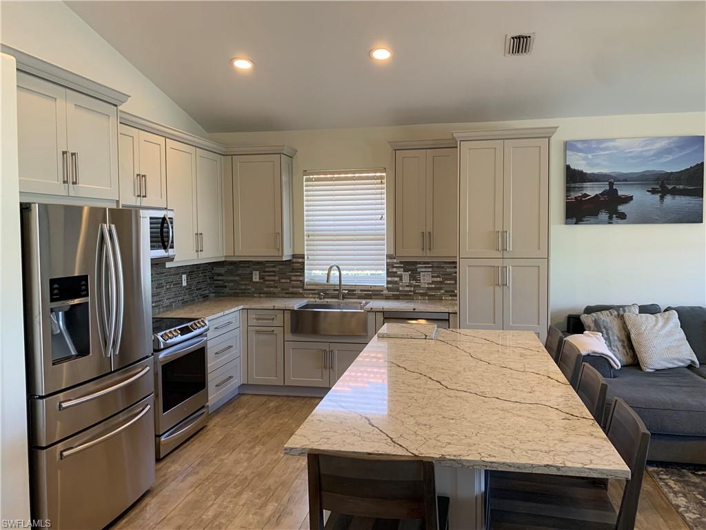 DEER CREEK - Residential