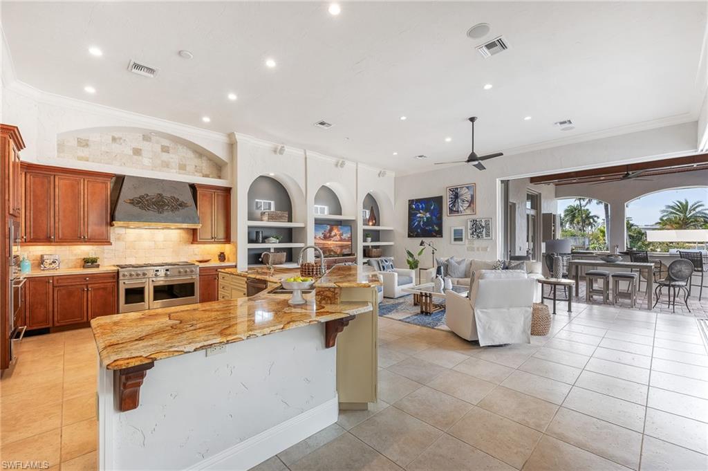 INTRACOASTAL HARBOUR - Residential