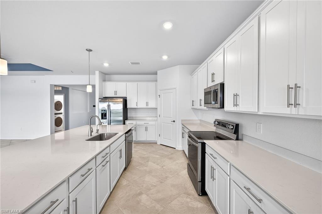 TUCKERS COVE - Residential