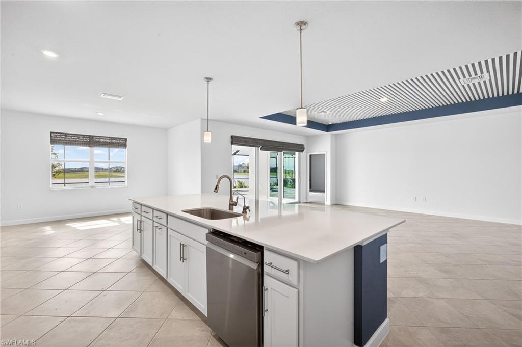 TUCKERS COVE - Residential