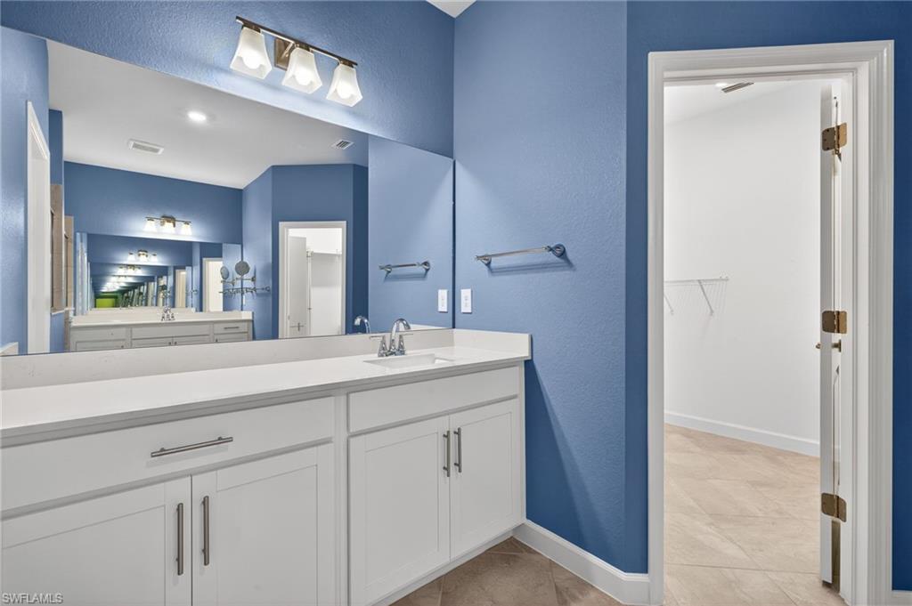 TUCKERS COVE - Residential