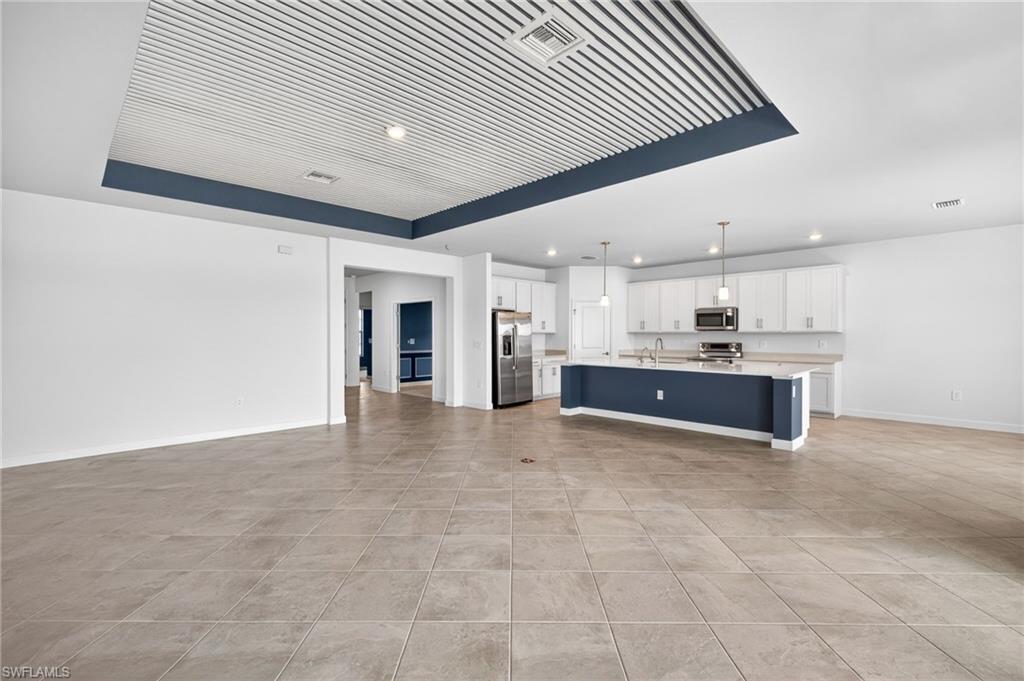 TUCKERS COVE - Residential