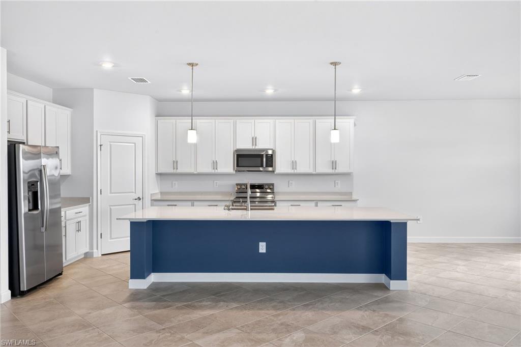 TUCKERS COVE - Residential