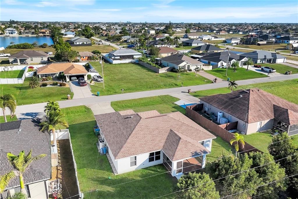 CAPE CORAL - Residential