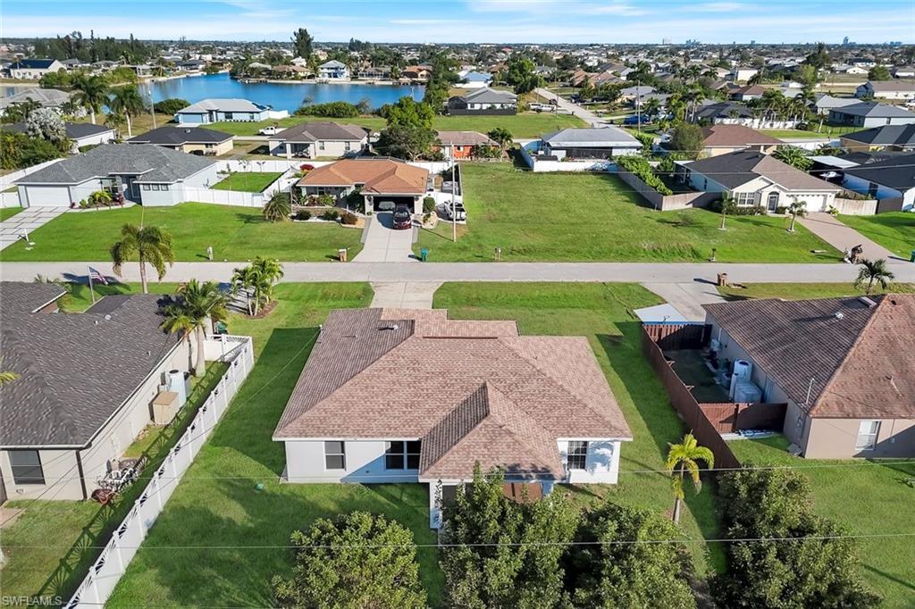 CAPE CORAL - Residential