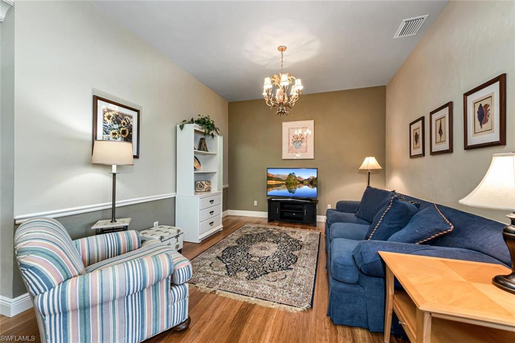 KINGS LAKE - Residential