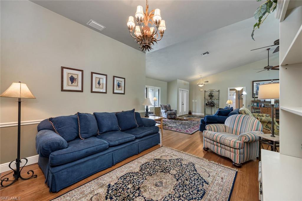KINGS LAKE - Residential