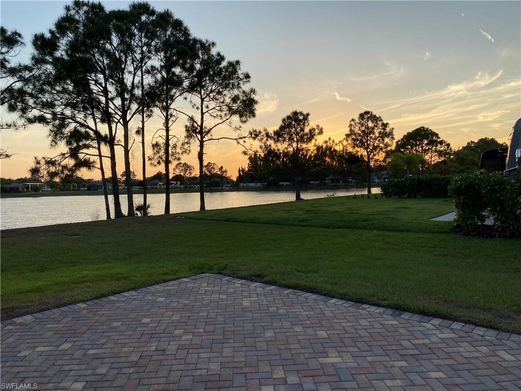 GOLDEN PALMS LUXURY MOTORCOACH RESORT - Land