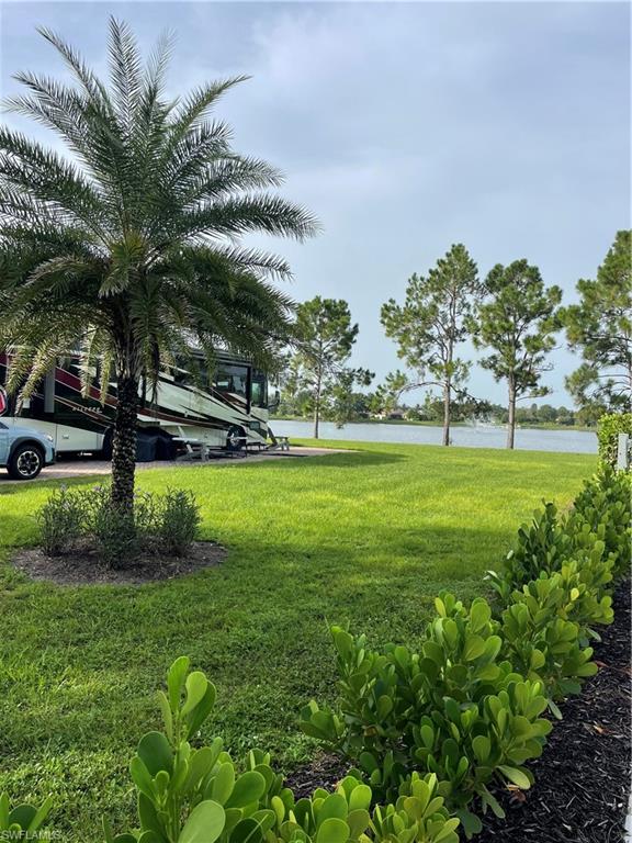 GOLDEN PALMS LUXURY MOTORCOACH RESORT - Land
