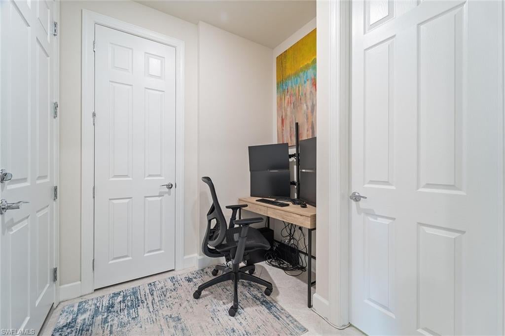 9406 Greyhawk TRL