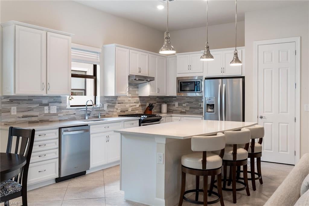 9406 Greyhawk TRL
