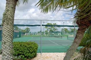 SIX LAKES COUNTRY CLUB - Residential