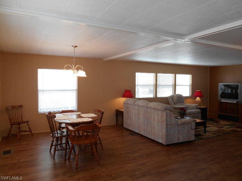 SIX LAKES COUNTRY CLUB - Residential