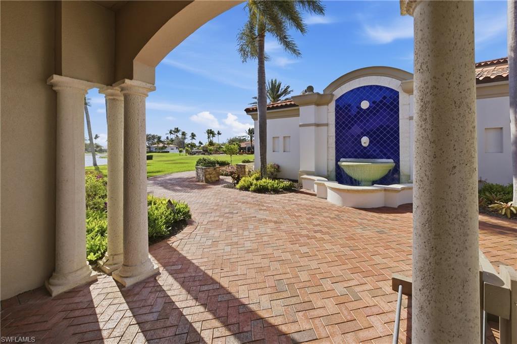 VILLAGE WALK - Residential