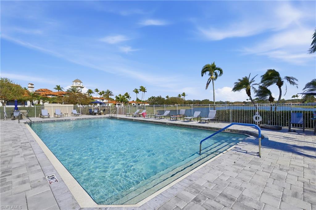 VILLAGE WALK - Residential