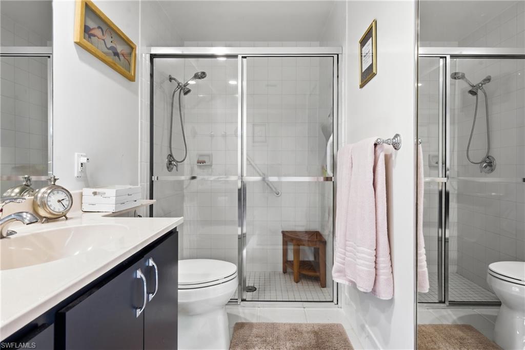 VILLAGE WALK - Residential