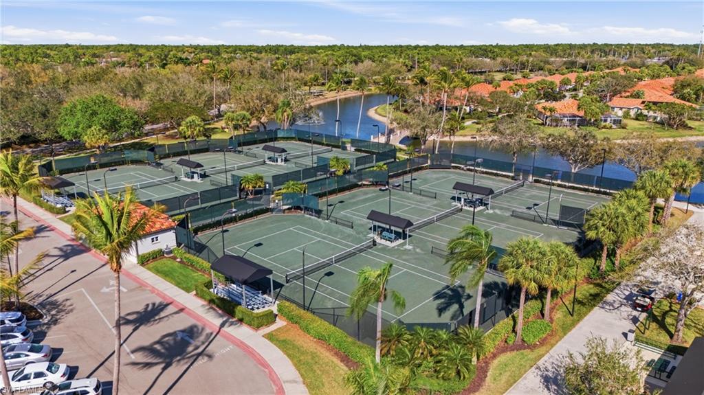 VILLAGE WALK - Residential