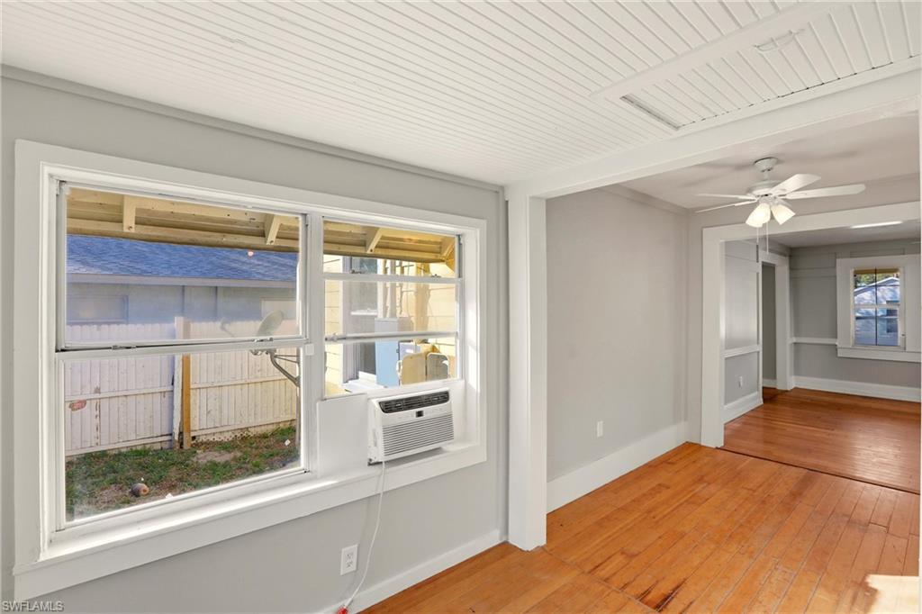 LOVEJOY PARK - Residential